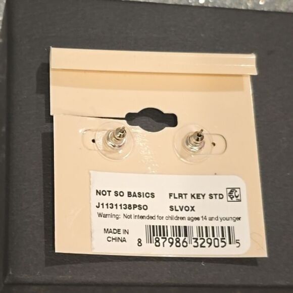 Patricia Nash Small Floret Stud Earrings - Picture 6 of 6